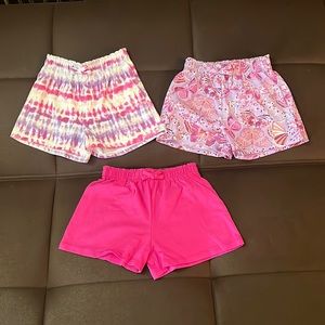 3/$25 ❤️ Set of Shorts